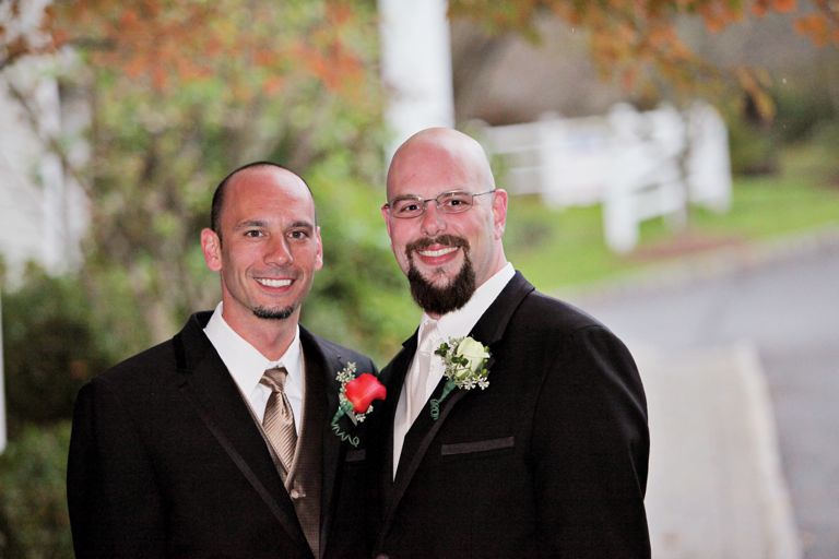 052